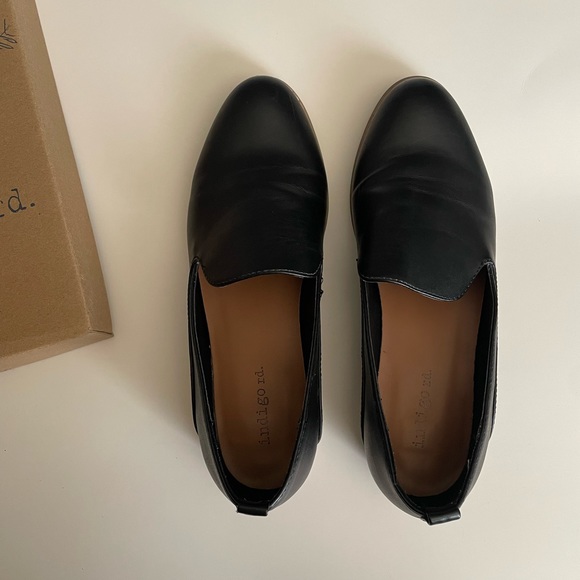 Black loafers - Picture 2 of 3